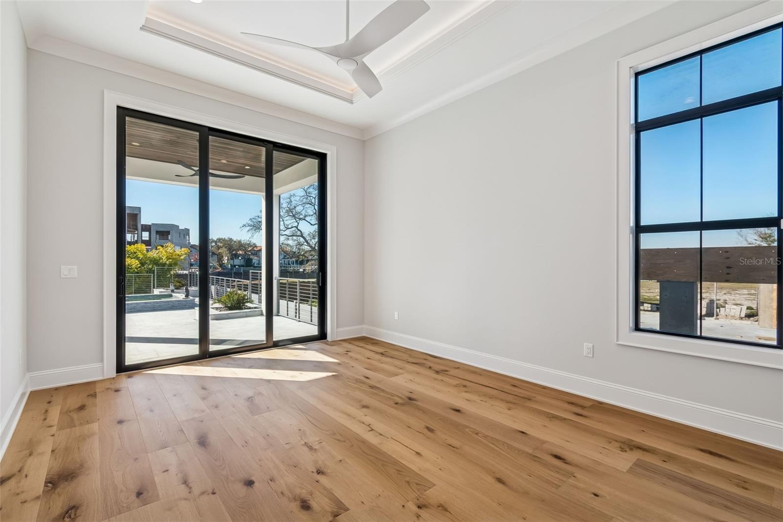 SUNSET PARK ISLES UN #1 - Residential