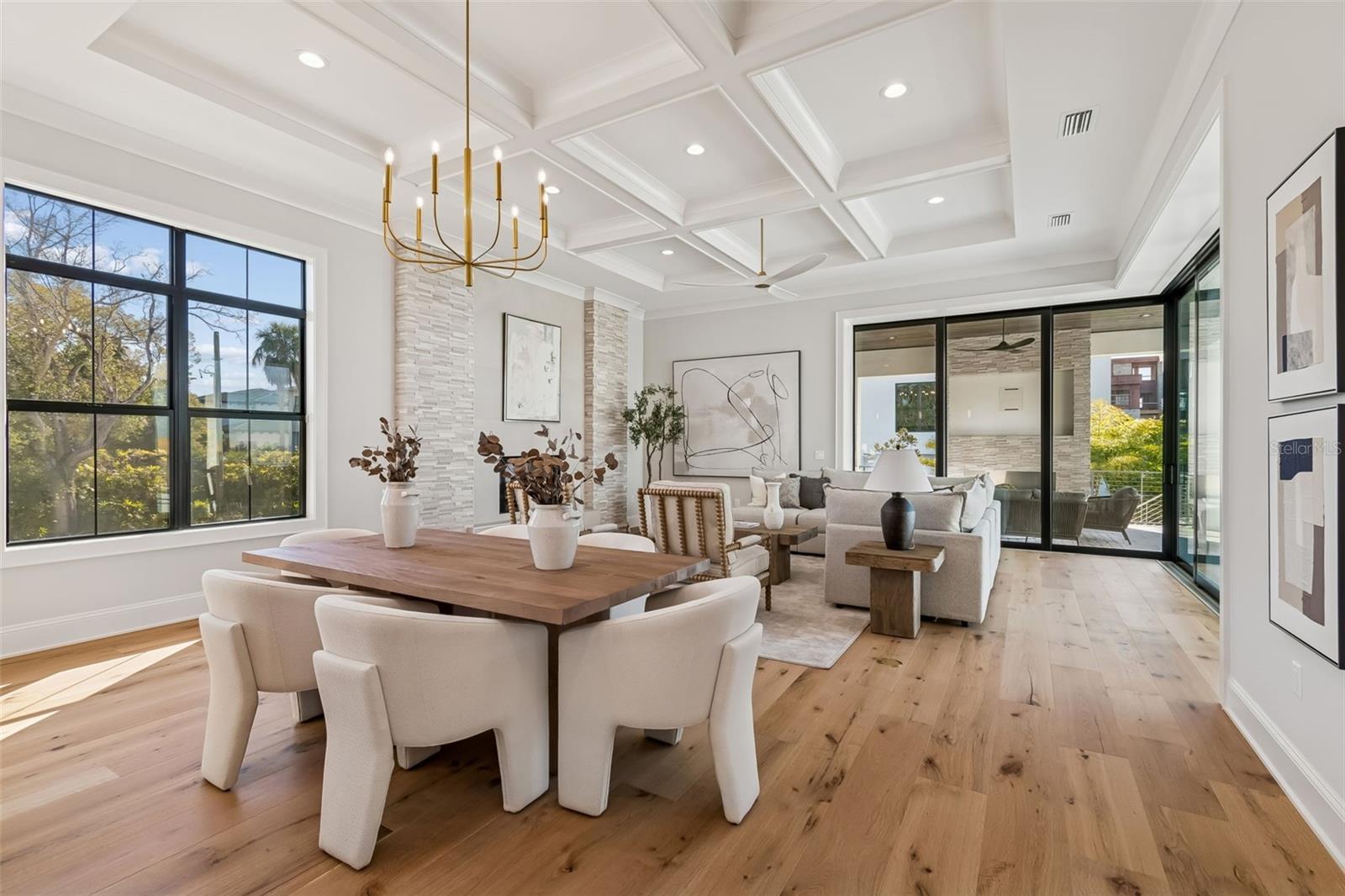 SUNSET PARK ISLES UN #1 - Residential