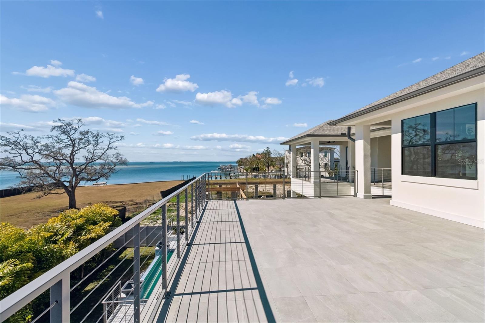 SUNSET PARK ISLES UN #1 - Residential