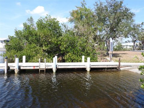 A home in PORT CHARLOTTE