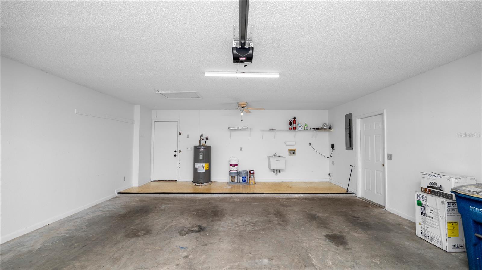 HIGHLAND LAKES ESTATES - Residential