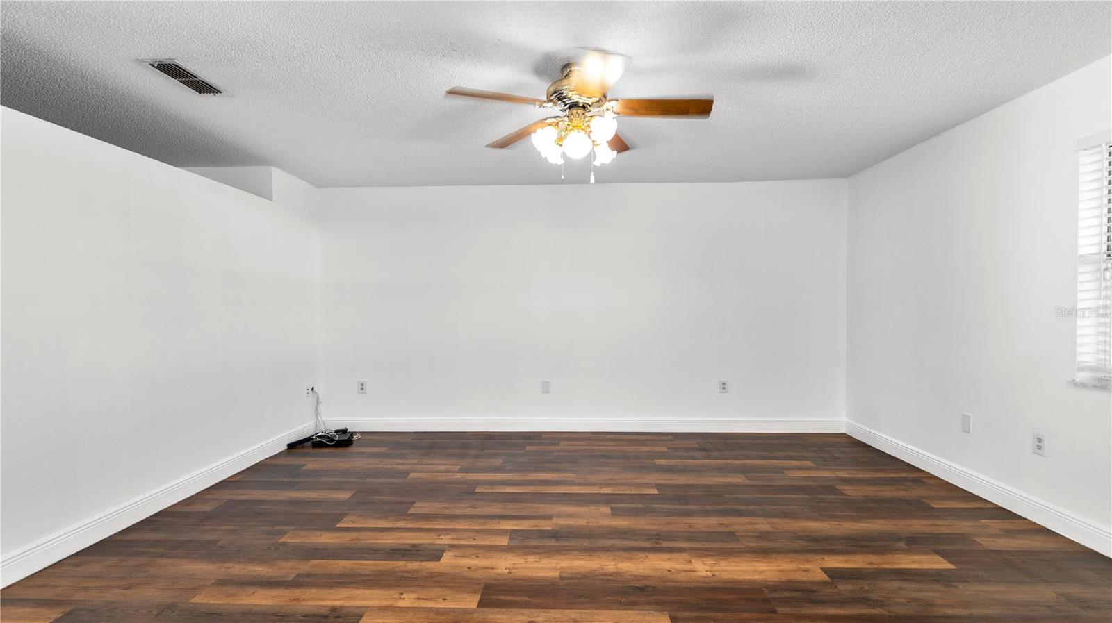 HIGHLAND LAKES ESTATES - Residential