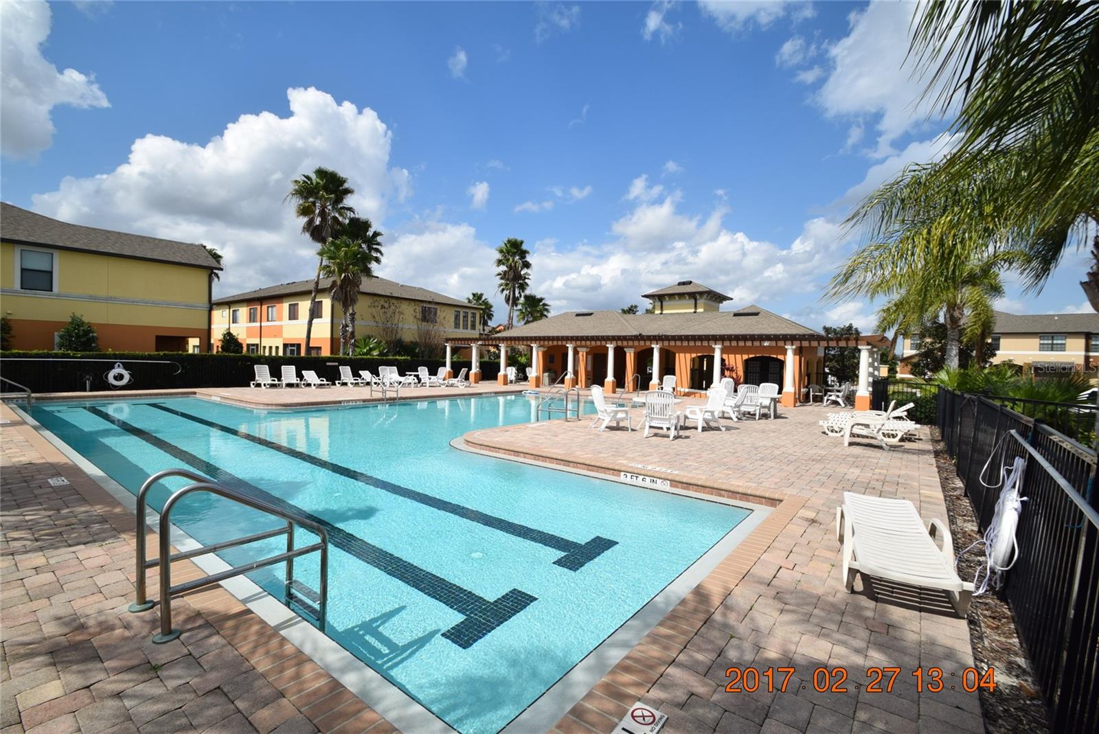 WINDSOR LAKE TWNHMS EAST - Residential Lease