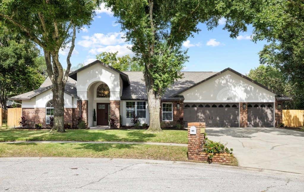 Photo of 18107 Woodcreek Place, Lutz, FL 33548 (MLS # TB8540845)
