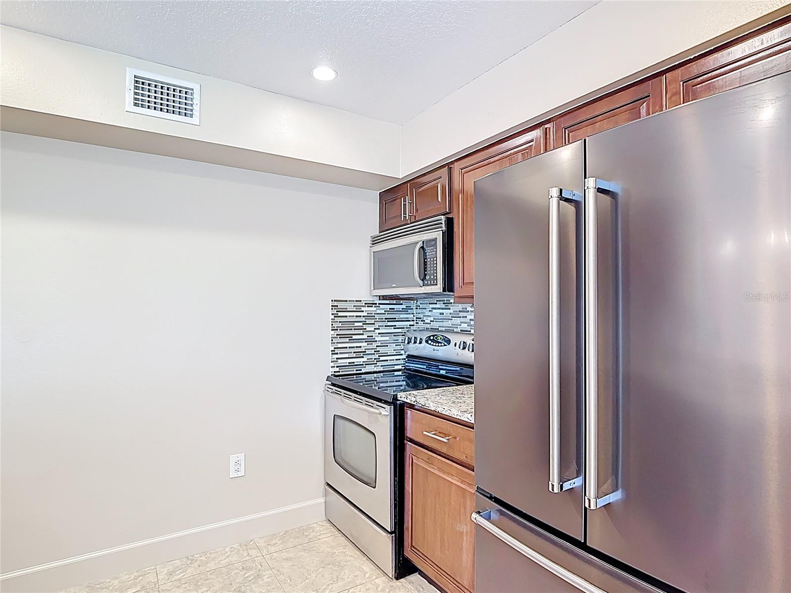 DELESPINE ON INDIAN RIVER - Residential