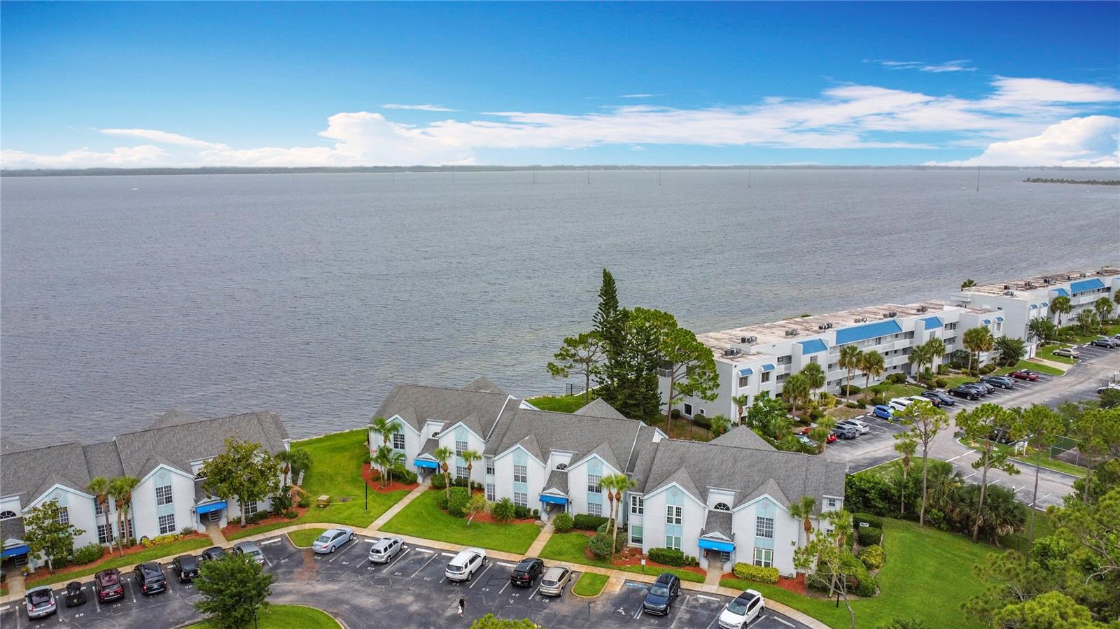 DELESPINE ON INDIAN RIVER - Residential