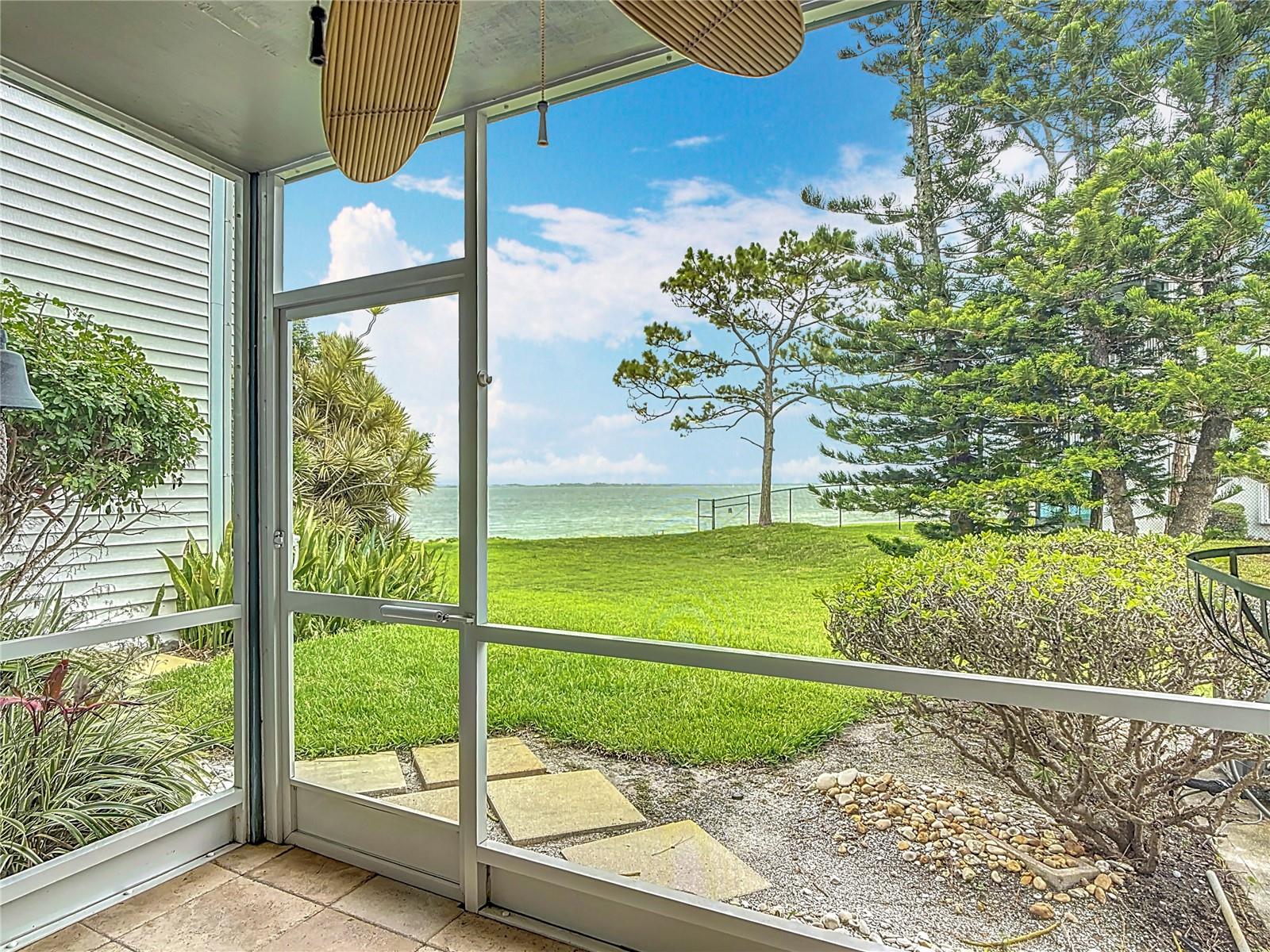 DELESPINE ON INDIAN RIVER - Residential