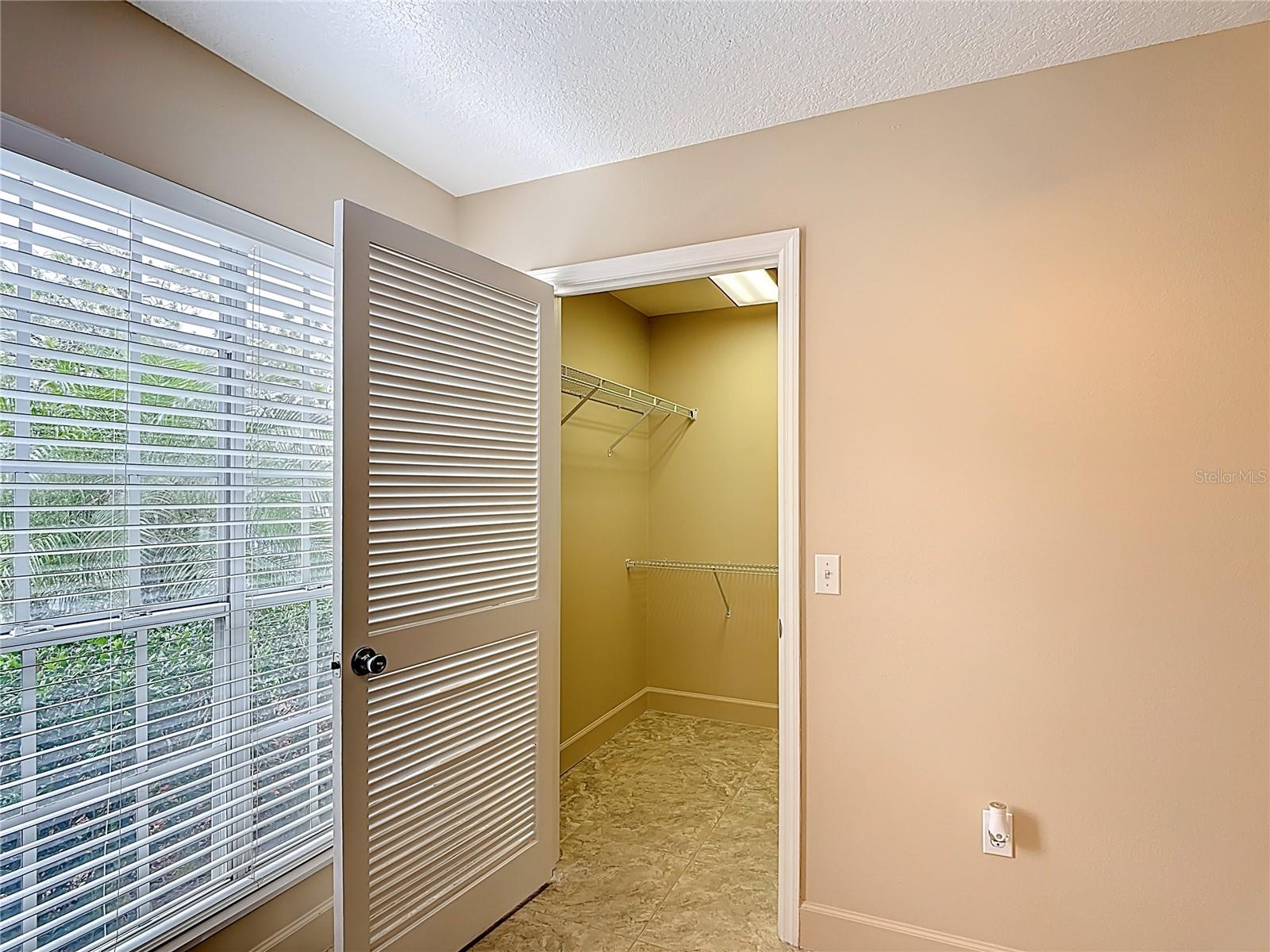 DELESPINE ON INDIAN RIVER - Residential