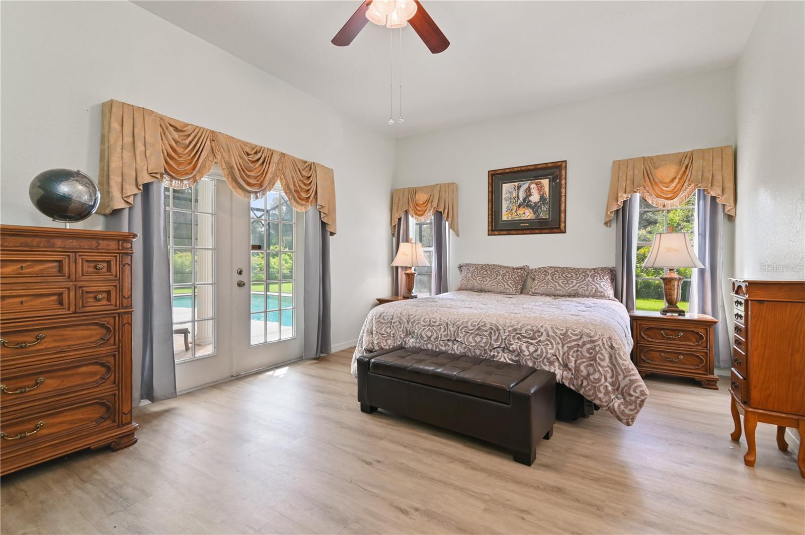 HIDDEN HARBOR - Residential