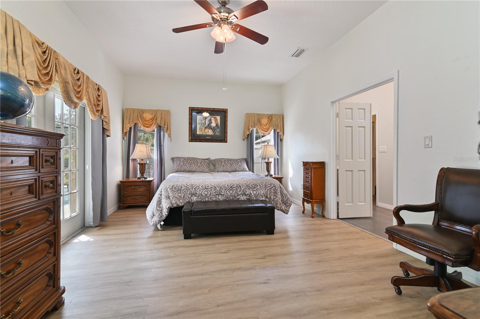 HIDDEN HARBOR - Residential