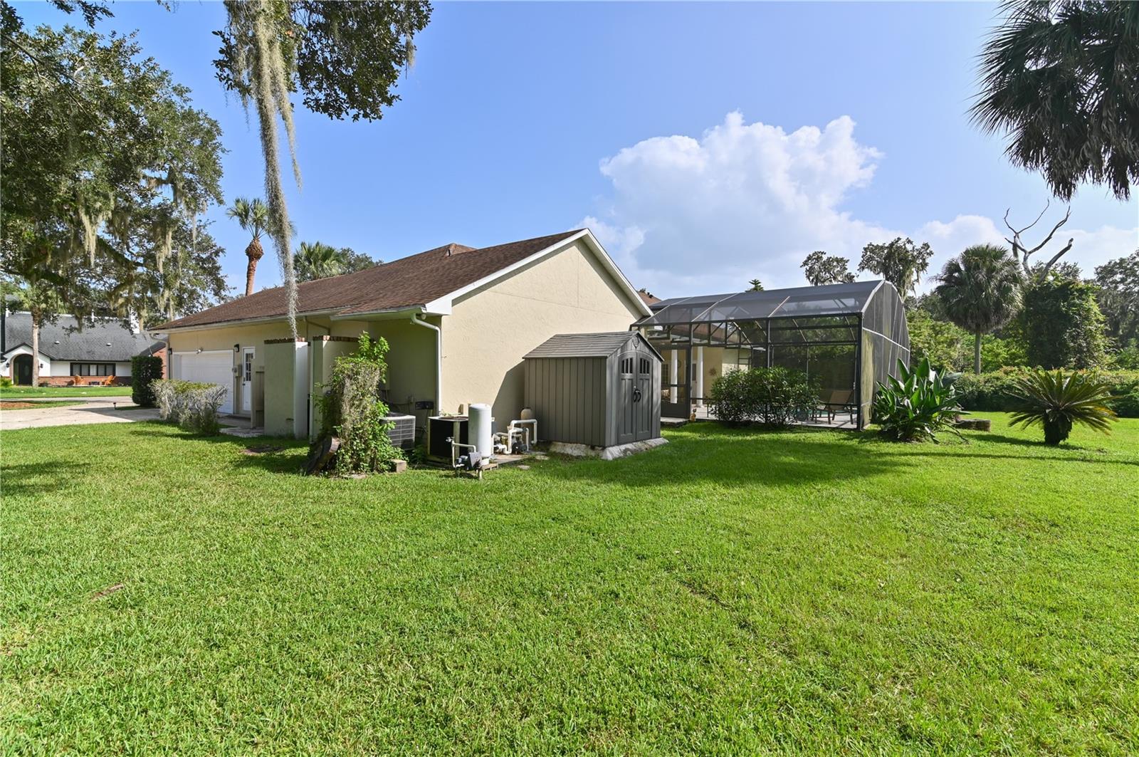 HIDDEN HARBOR - Residential