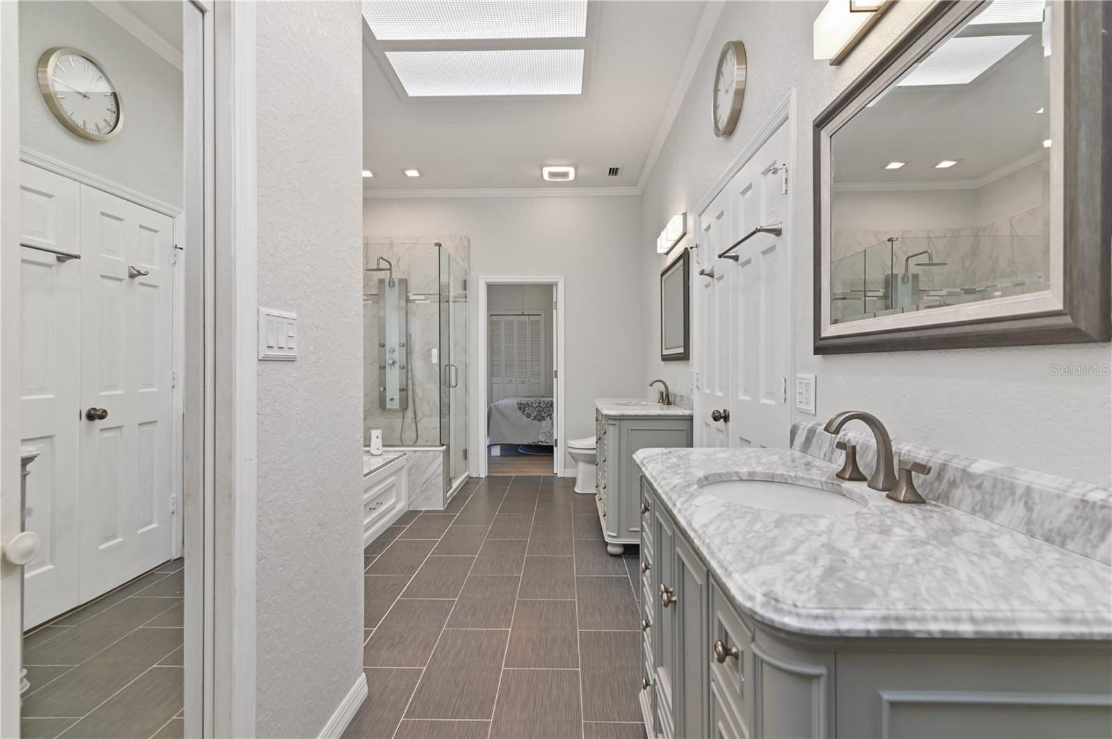 HIDDEN HARBOR - Residential