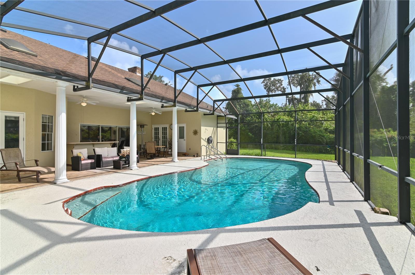 HIDDEN HARBOR - Residential