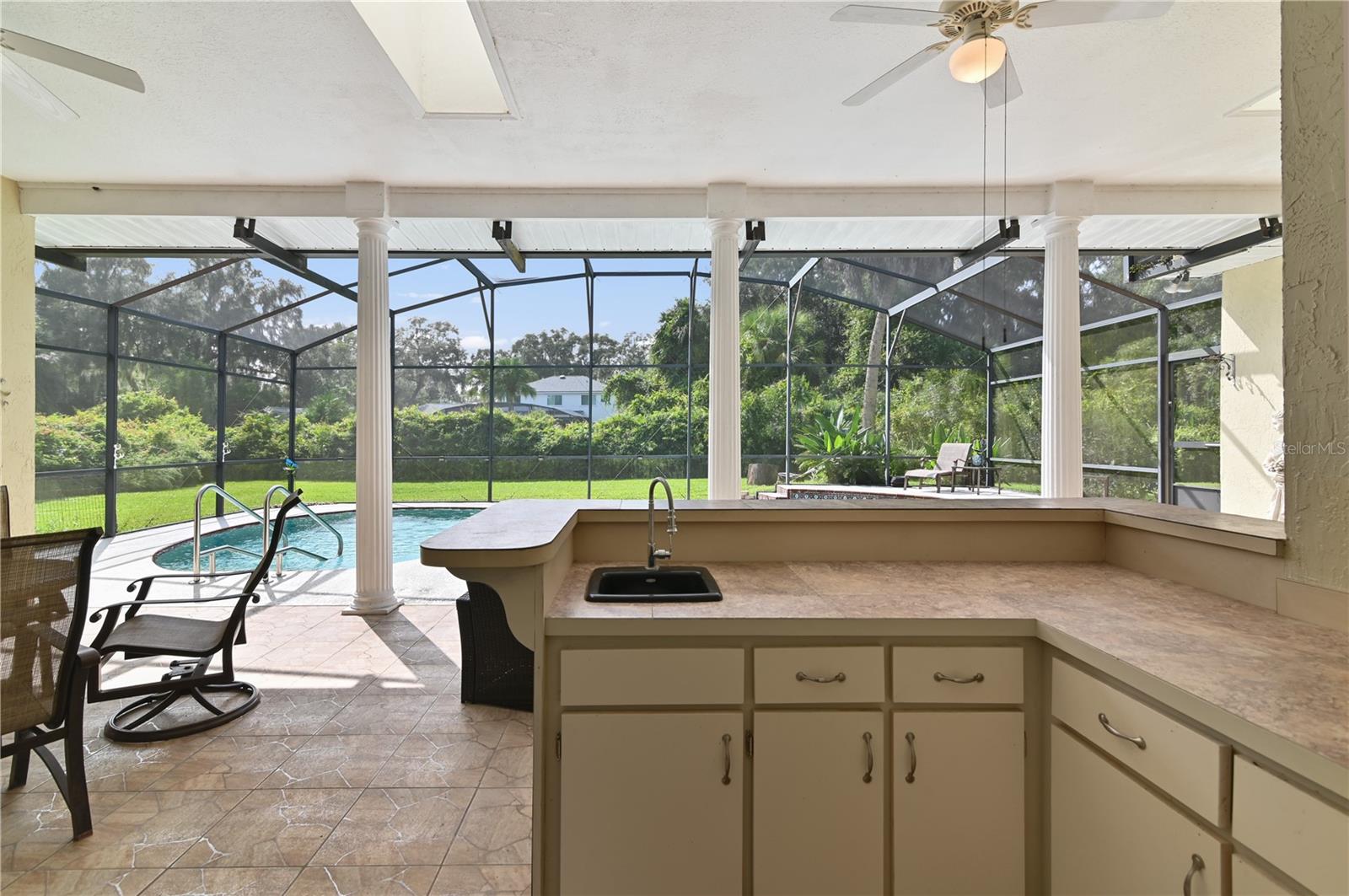 HIDDEN HARBOR - Residential