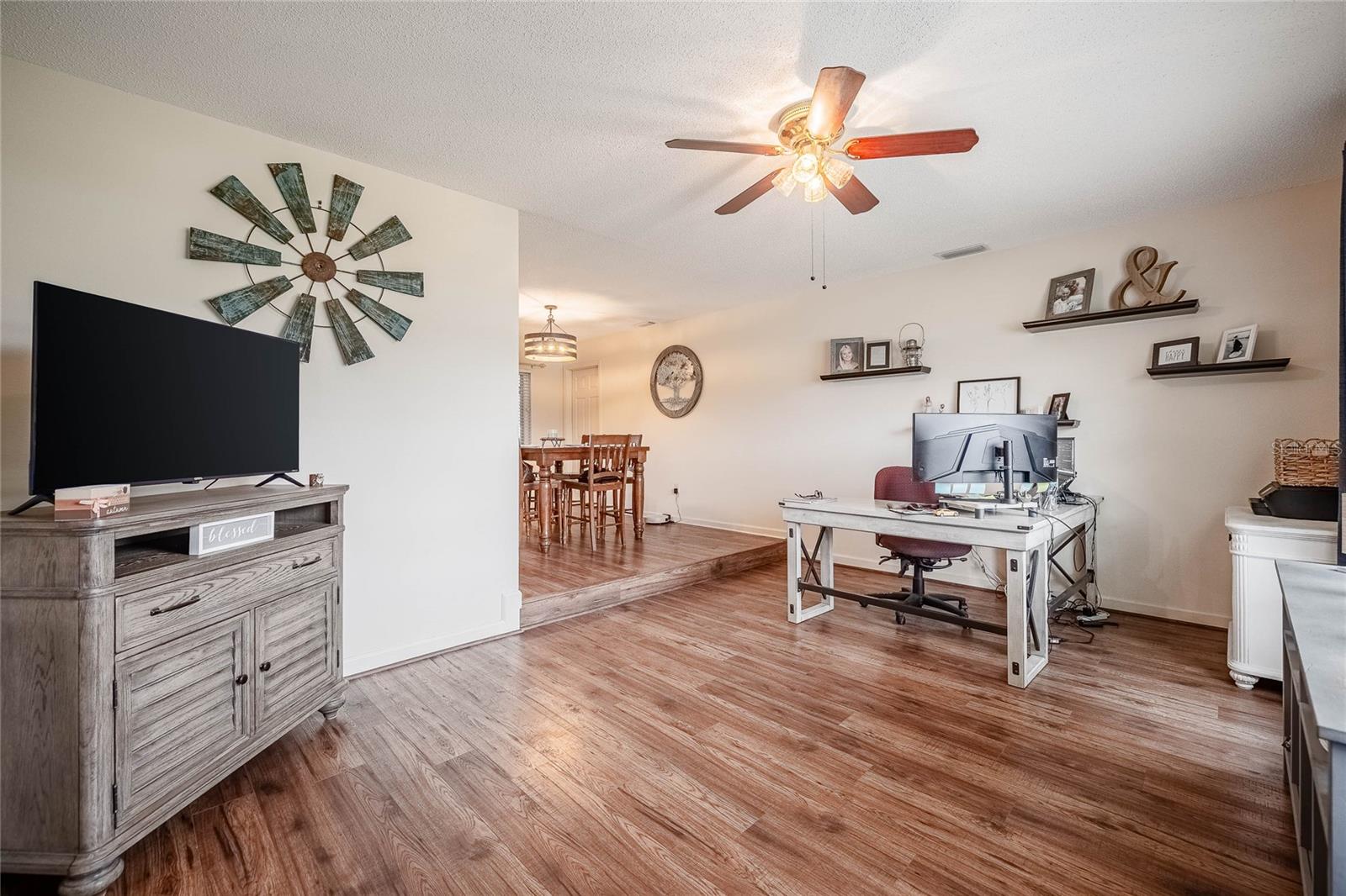 CHRISTINA HEIGHTS - Residential