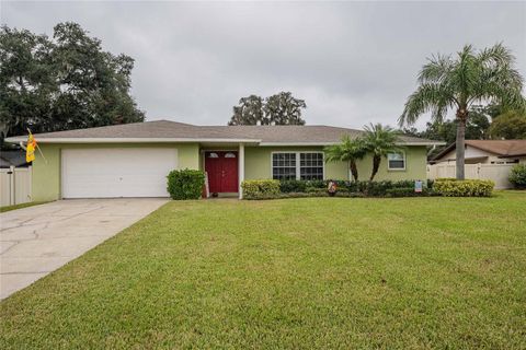Photo of 318 Oak Trail, Lakeland, FL 33813 (MLS # L4956895)