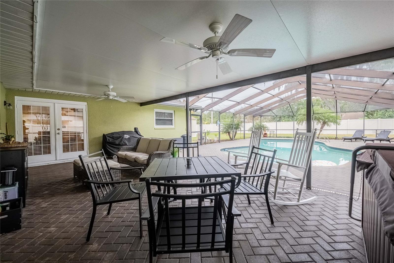 CHRISTINA HEIGHTS - Residential