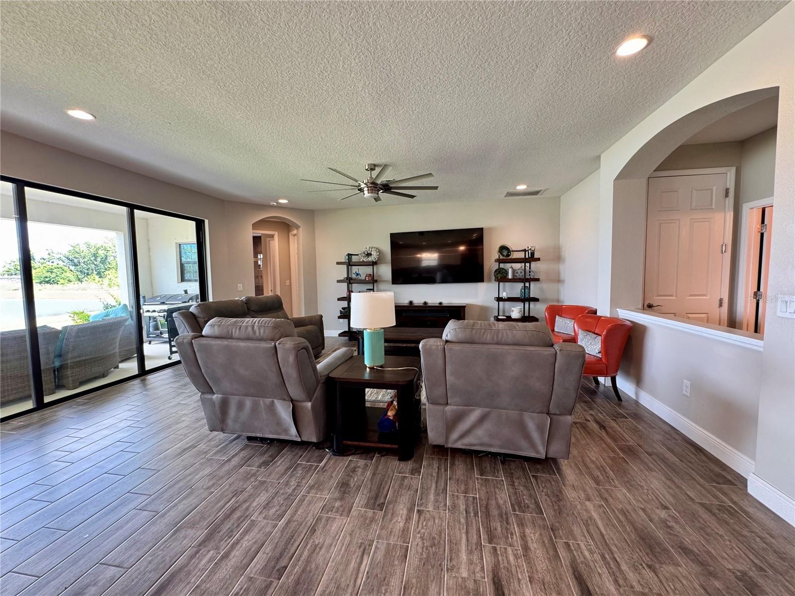 TRIPLE CRK VLG M-1 - Residential