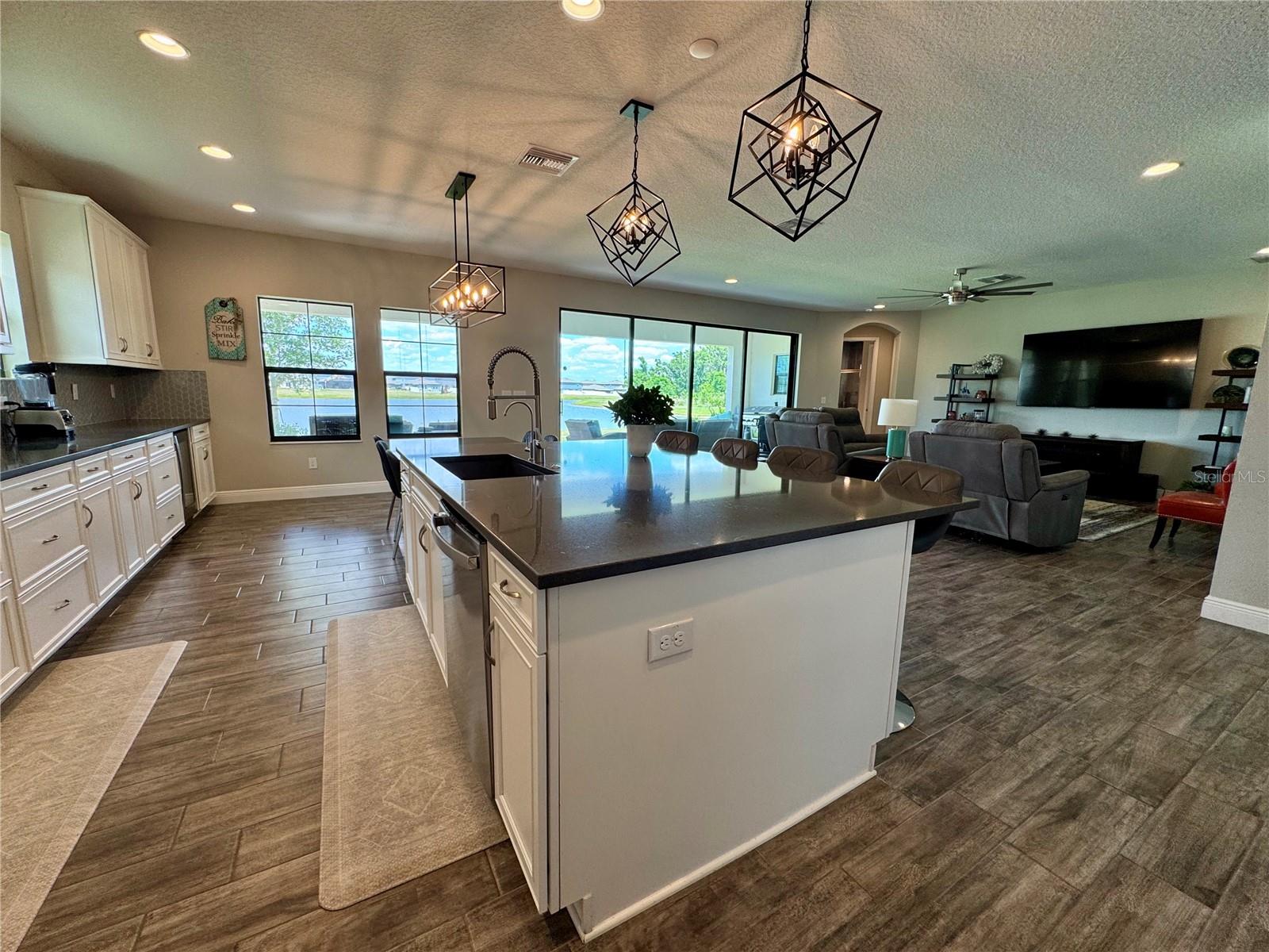 TRIPLE CRK VLG M-1 - Residential