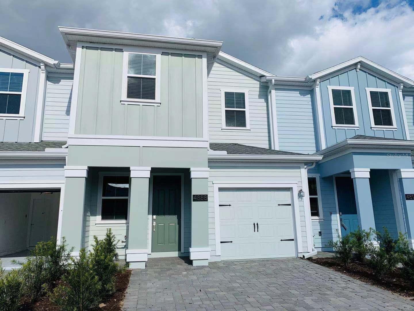 Two-story townhome in the Storey Lake community
2-story townhouse features three bedrooms and two and a half bathrooms, which offers 1797 square feet of living space. While entering through the covered entry and passing by the spacious dining room, you can see the large kitchen overlooks the family room with a gorgeous waterview. The community features a state-of-the-art clubhouse with a fitness center, resort-style swimming pool, doggy park, and playground. Located in the heart of Kissimmee, families of Storey Lake can easily access all Central Florida theme parks, including Walt Disney World, Universal Orlando, SeaWorld Orlando, and much more! Cable, Internet, and phone are included in rent.