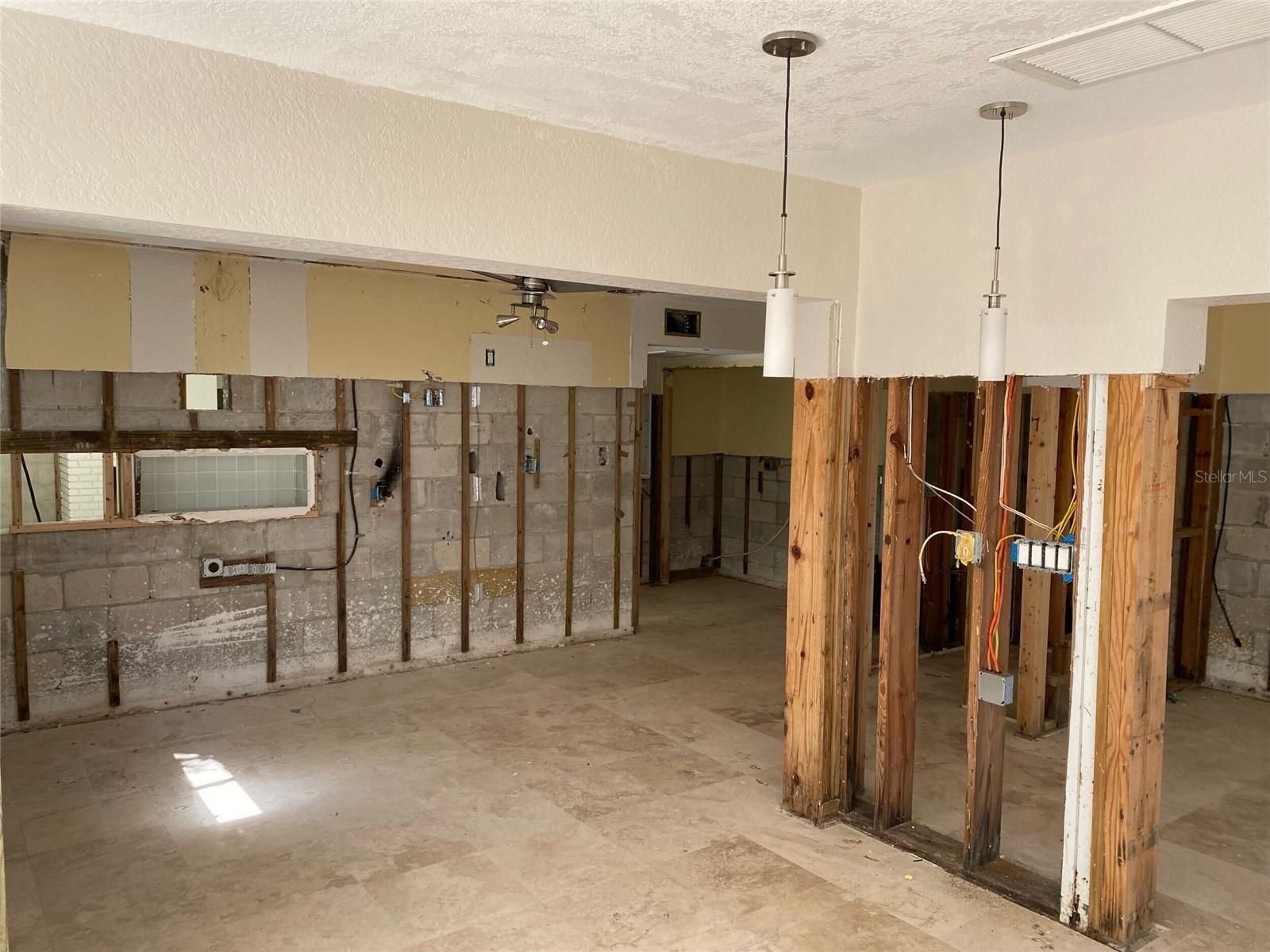 MANDALAY REP OF BLK 25 - Residential