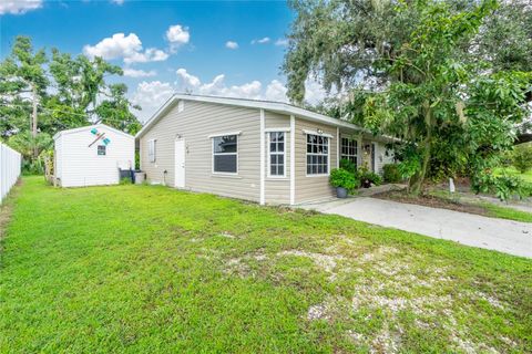 A home in PORT CHARLOTTE