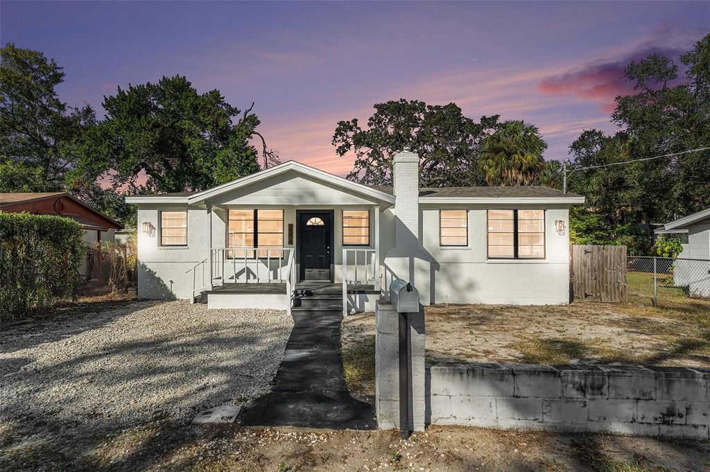 Photo of 2308 Chipco Street, Tampa, FL 33605 (MLS # TB8453662)