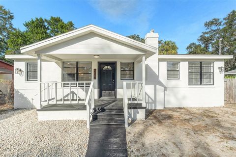 Photo of 2308 Chipco Street, Tampa, FL 33605 (MLS # TB8453662)