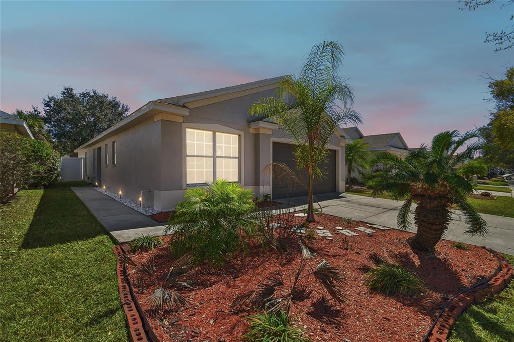 Photo of 11416 Crestlake Village Dr, Riverview, FL 33569 (MLS # TB8480741)