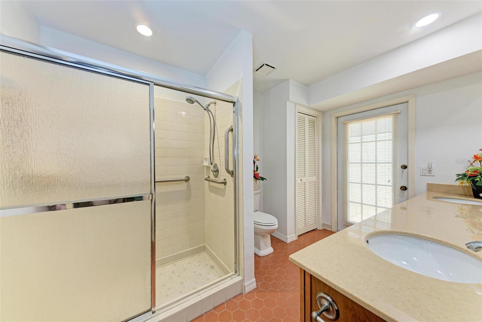 HOURGLASS LAKES PH 1 - Residential