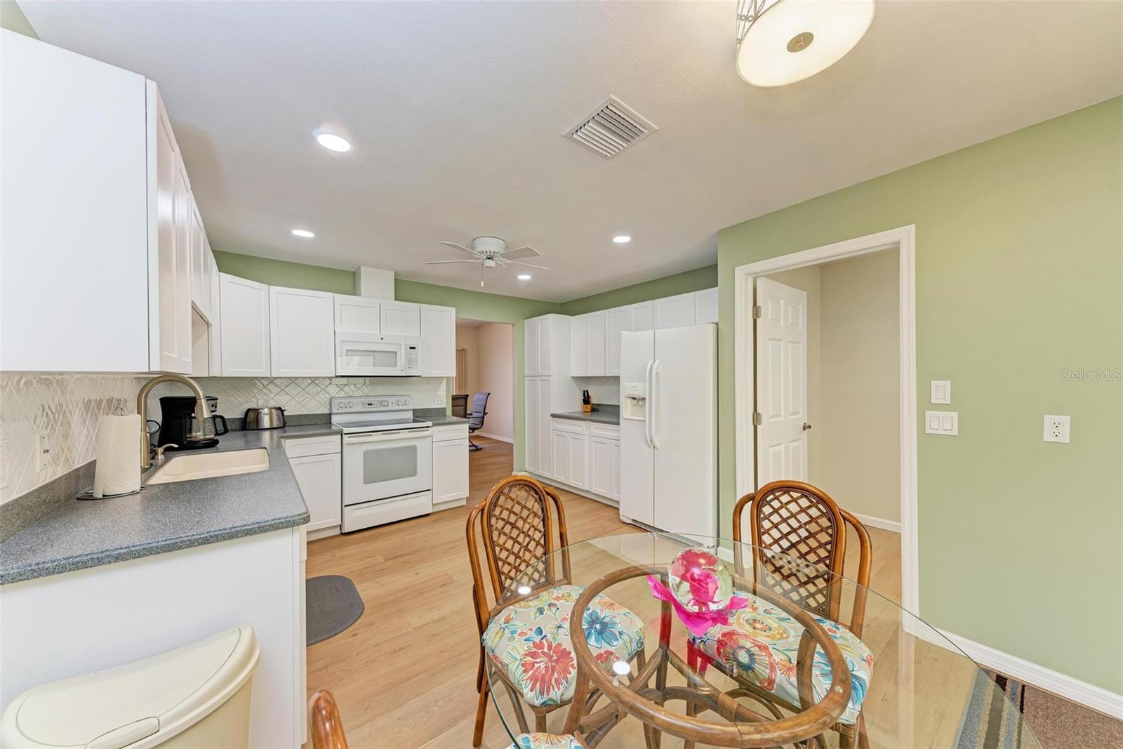 HOURGLASS LAKES PH 1 - Residential