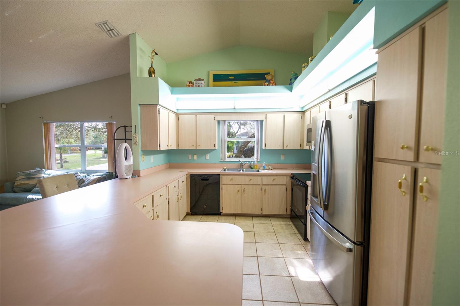 REGENCY OAKS - Residential