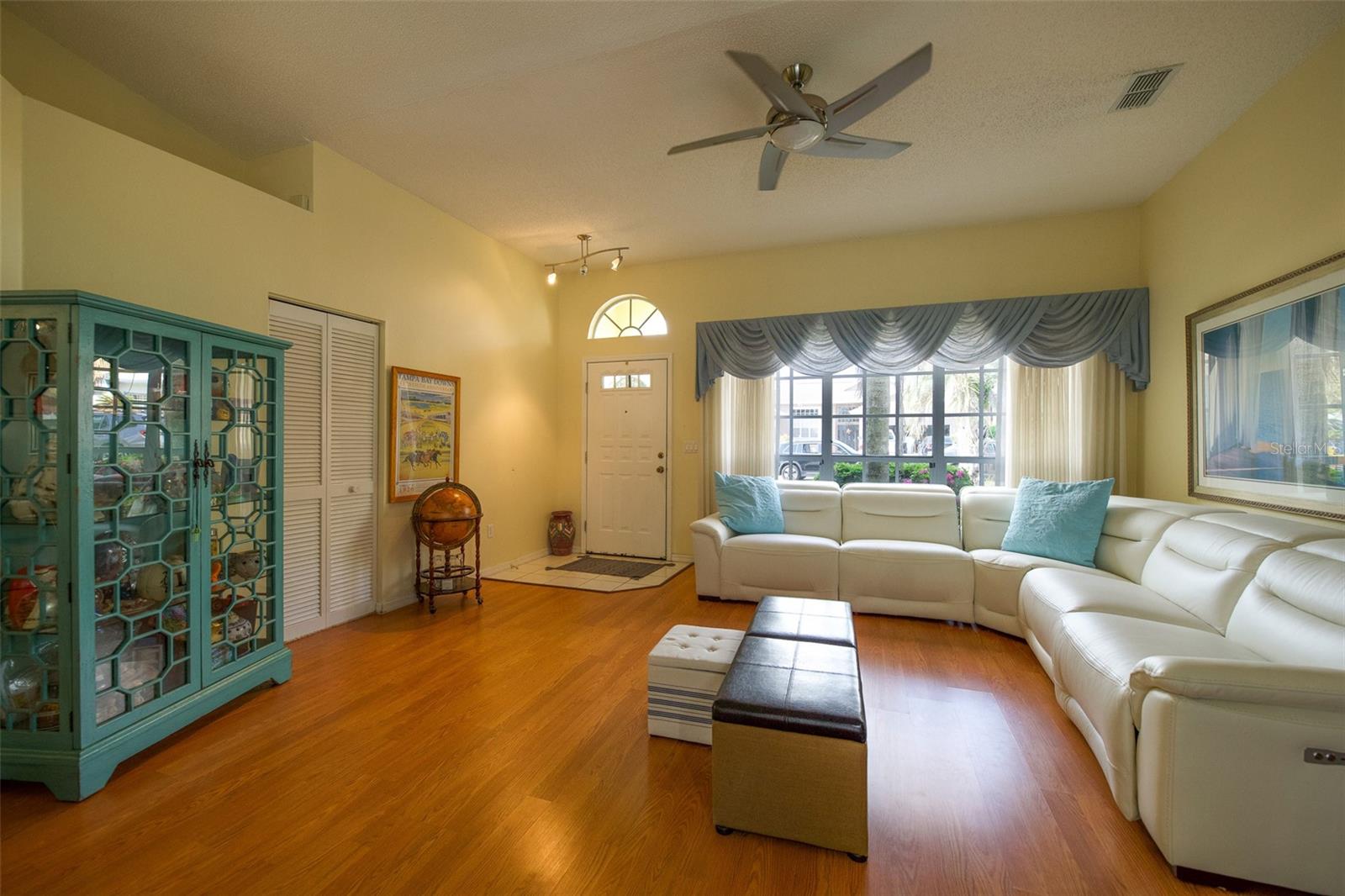 REGENCY OAKS - Residential