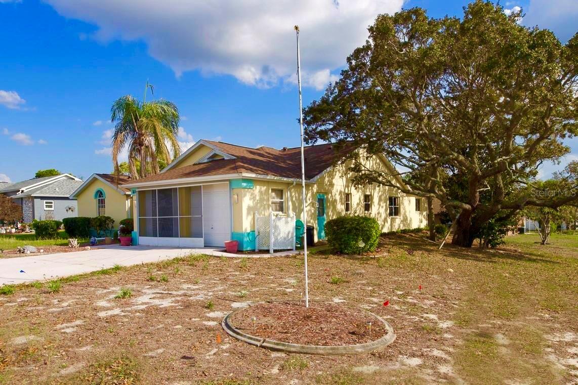 REGENCY OAKS - Residential