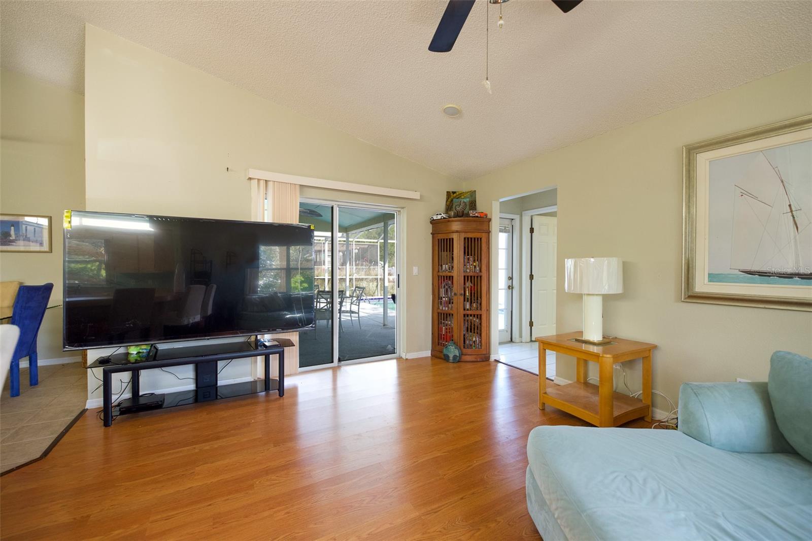 REGENCY OAKS - Residential