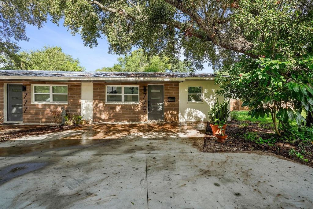 Photo of 779 12th Ave N, St Petersburg, FL 33704 (MLS # TB8493070)