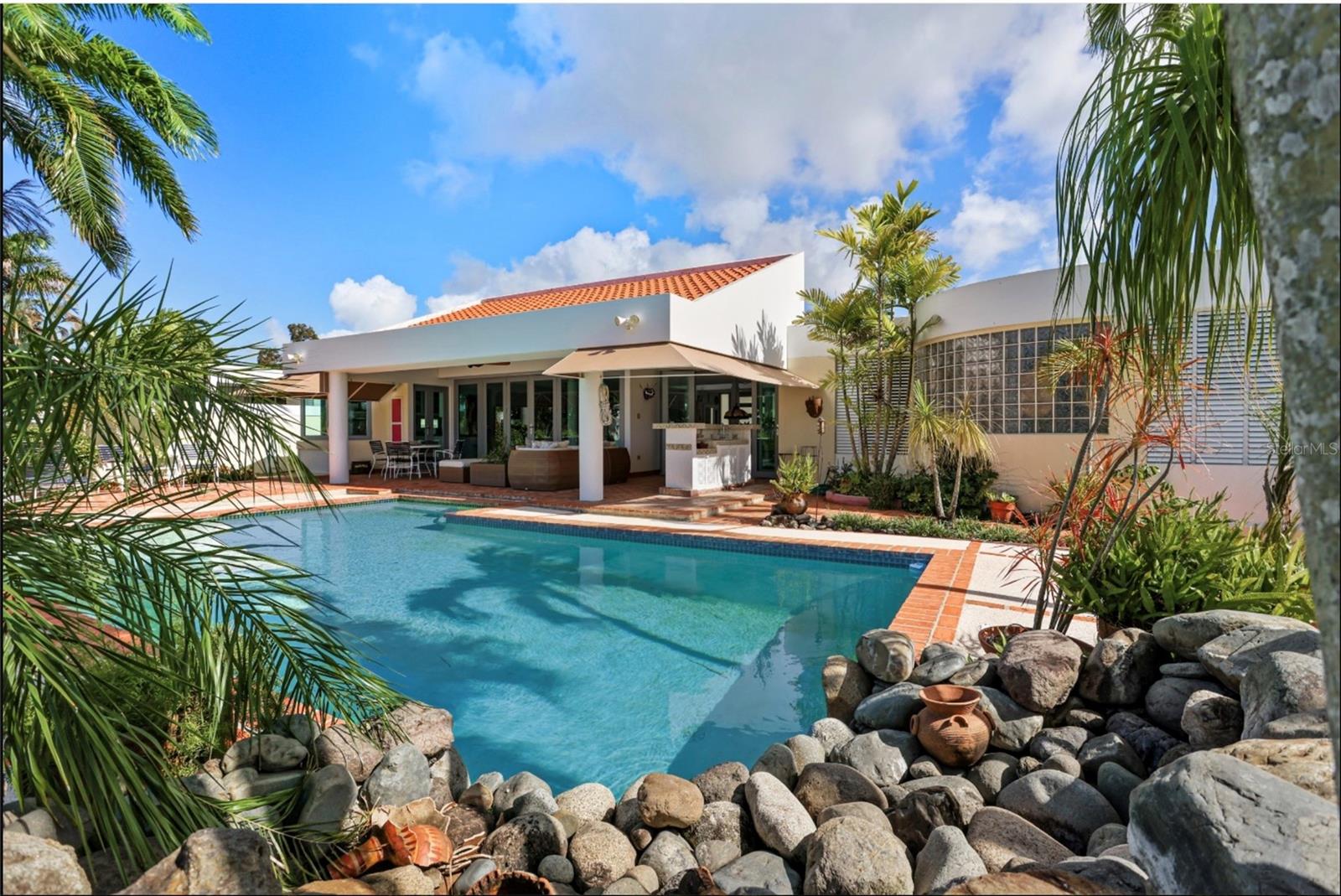 VISTAMA MARINA ESTE - Residential