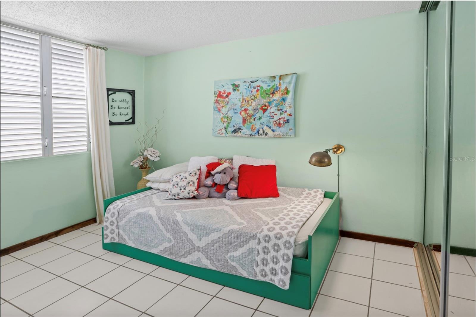 VISTAMA MARINA ESTE - Residential