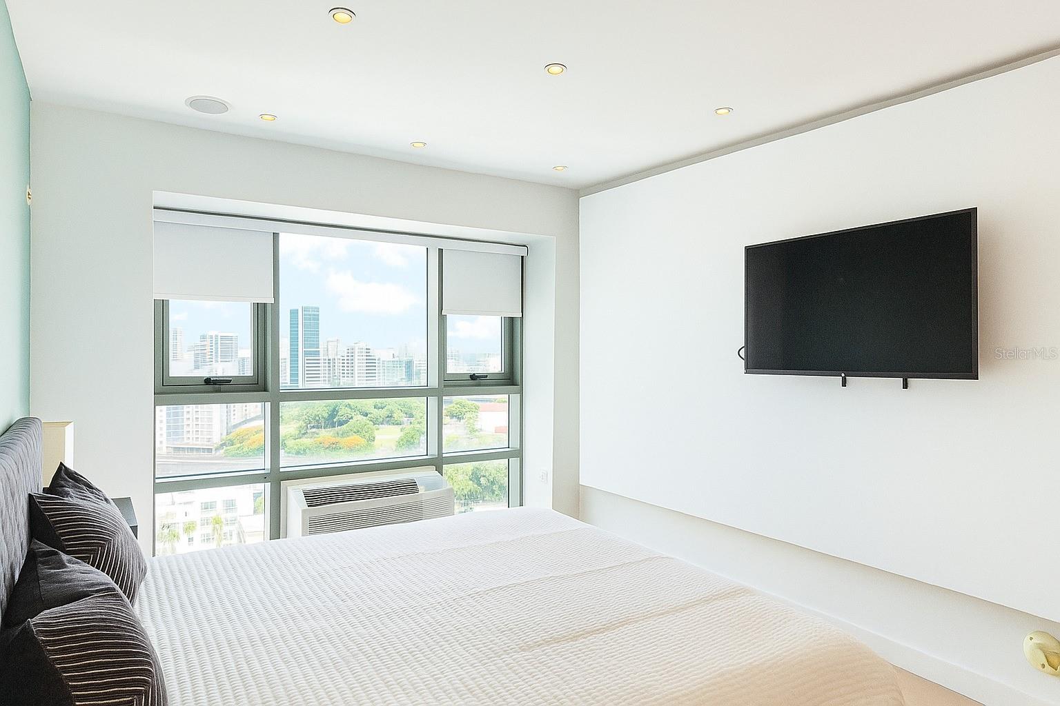103 Avenida de Diego CONDOMINIO GALLERY PLAZA 1