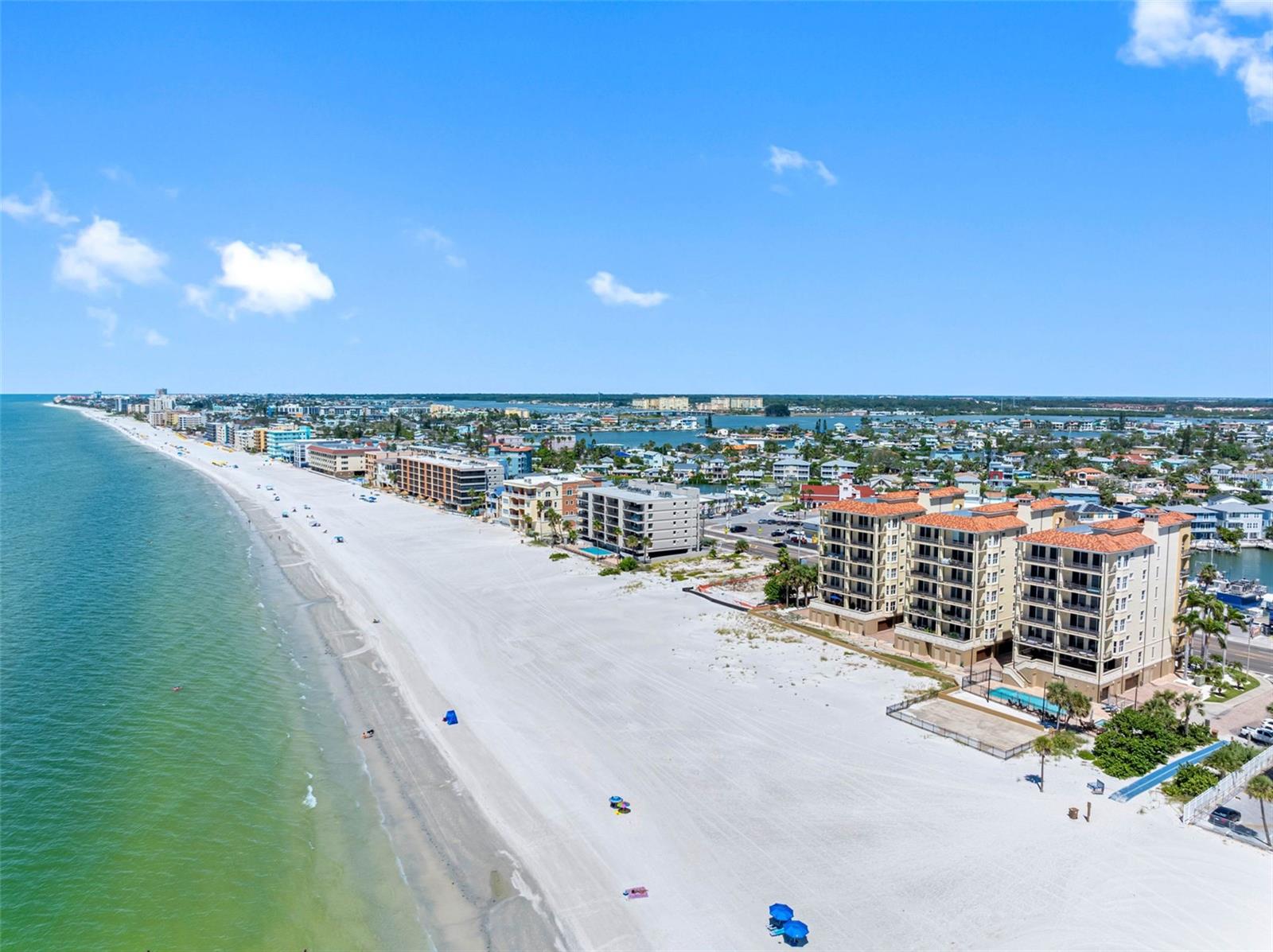 BELLARTE ON THE GULF CONDO RESIDENCE - Residential
