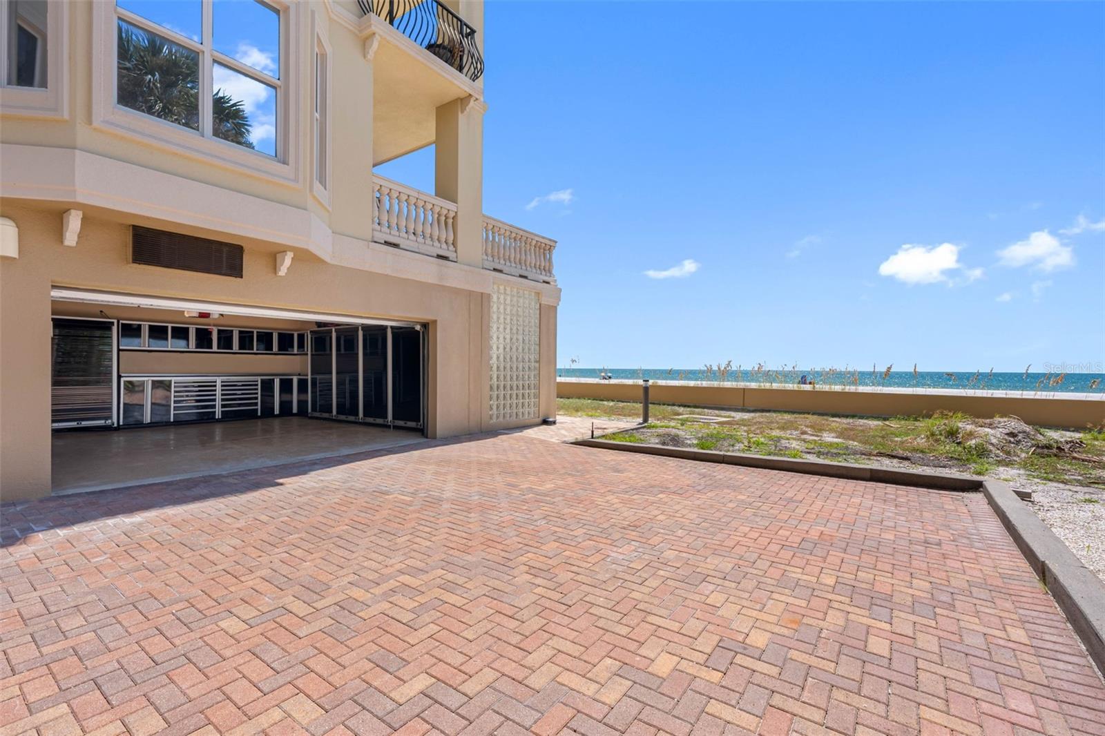 BELLARTE ON THE GULF CONDO RESIDENCE - Residential