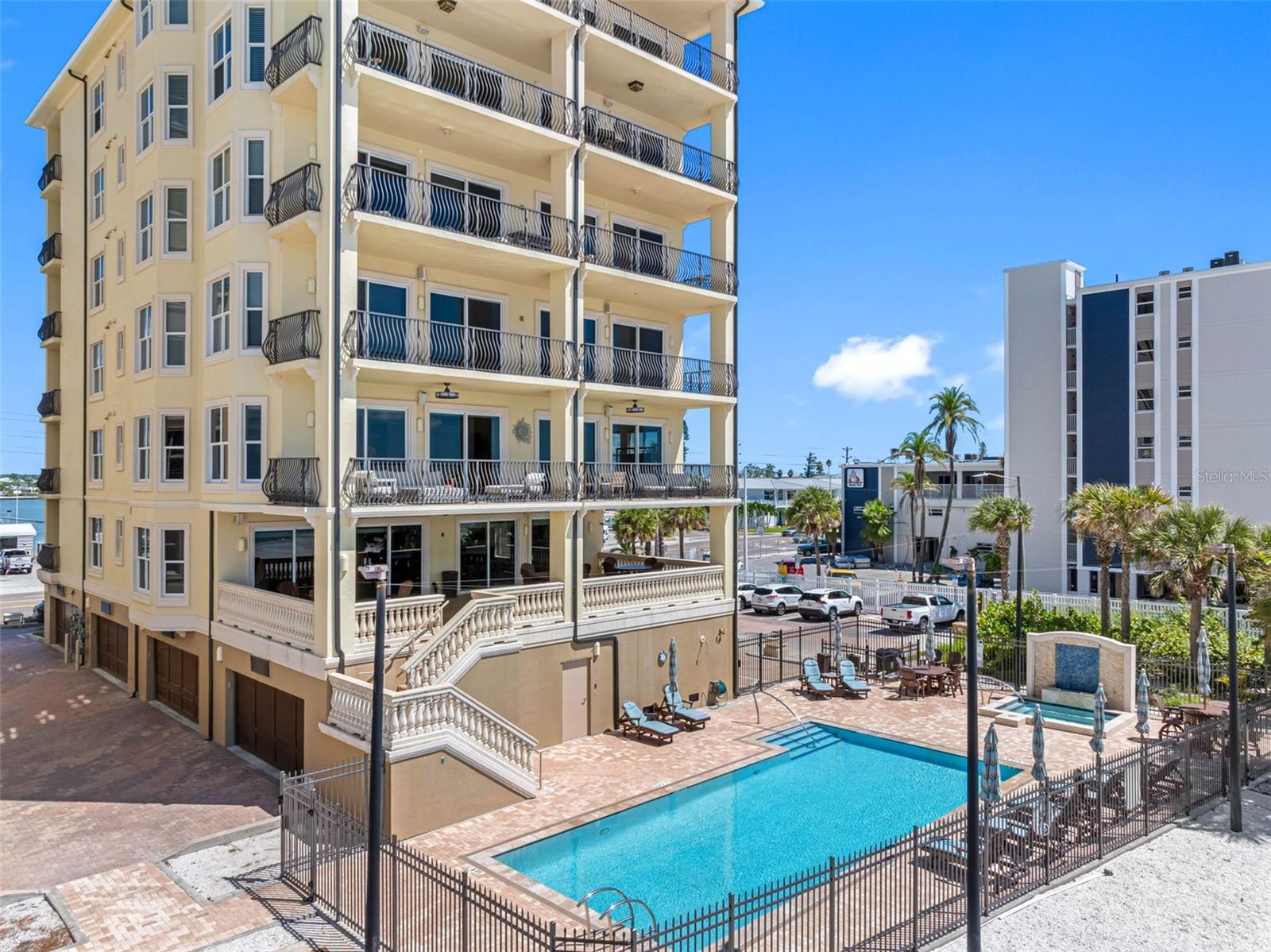 BELLARTE ON THE GULF CONDO RESIDENCE - Residential