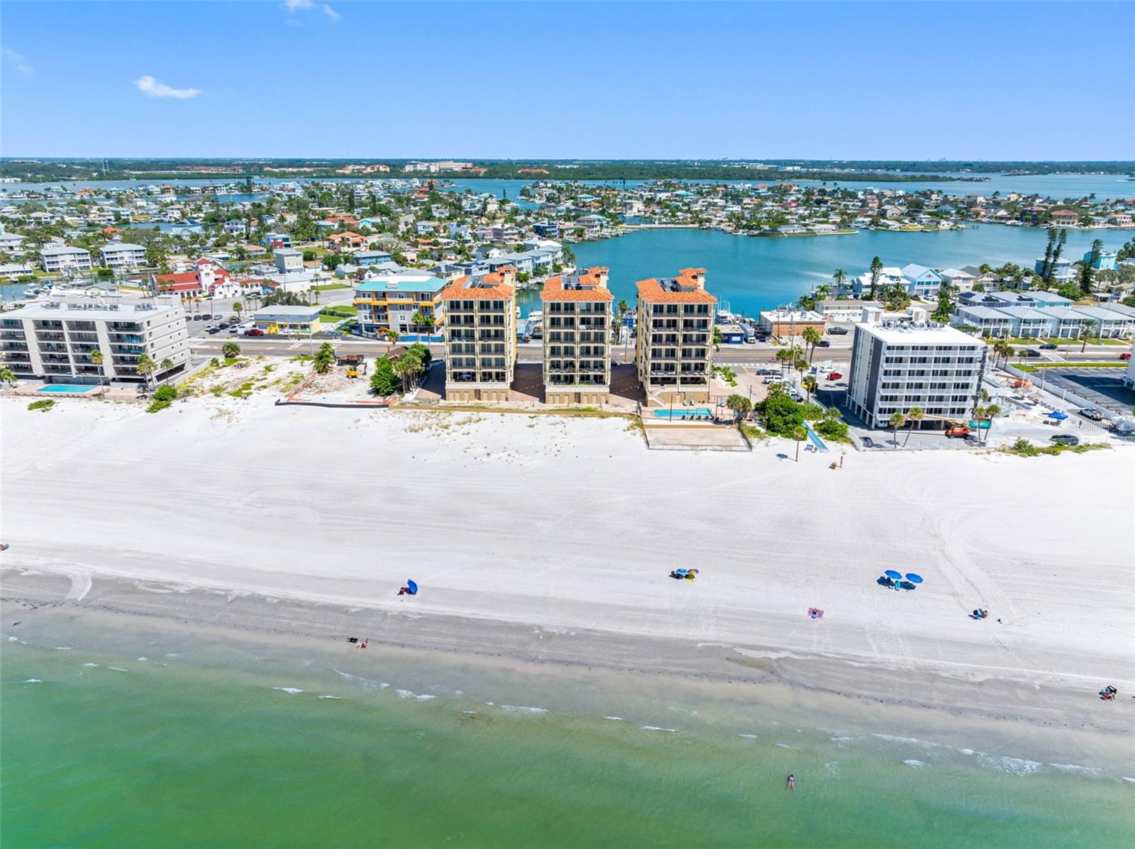 BELLARTE ON THE GULF CONDO RESIDENCE - Residential