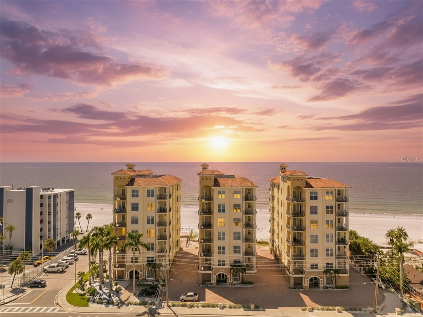 BELLARTE ON THE GULF CONDO RESIDENCE - Residential