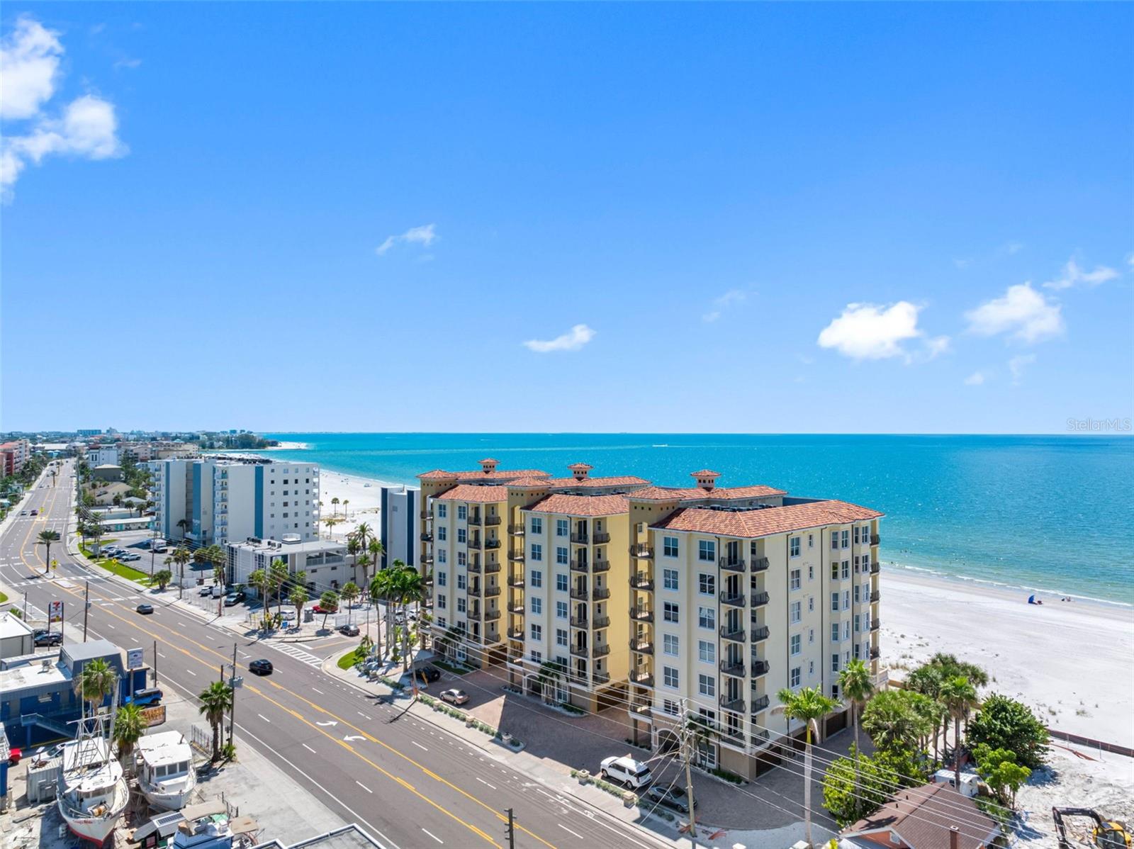 BELLARTE ON THE GULF CONDO RESIDENCE - Residential