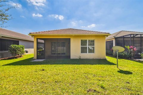 A home in WIMAUMA