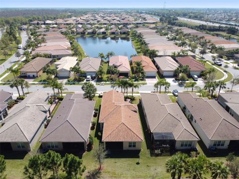 A home in WIMAUMA