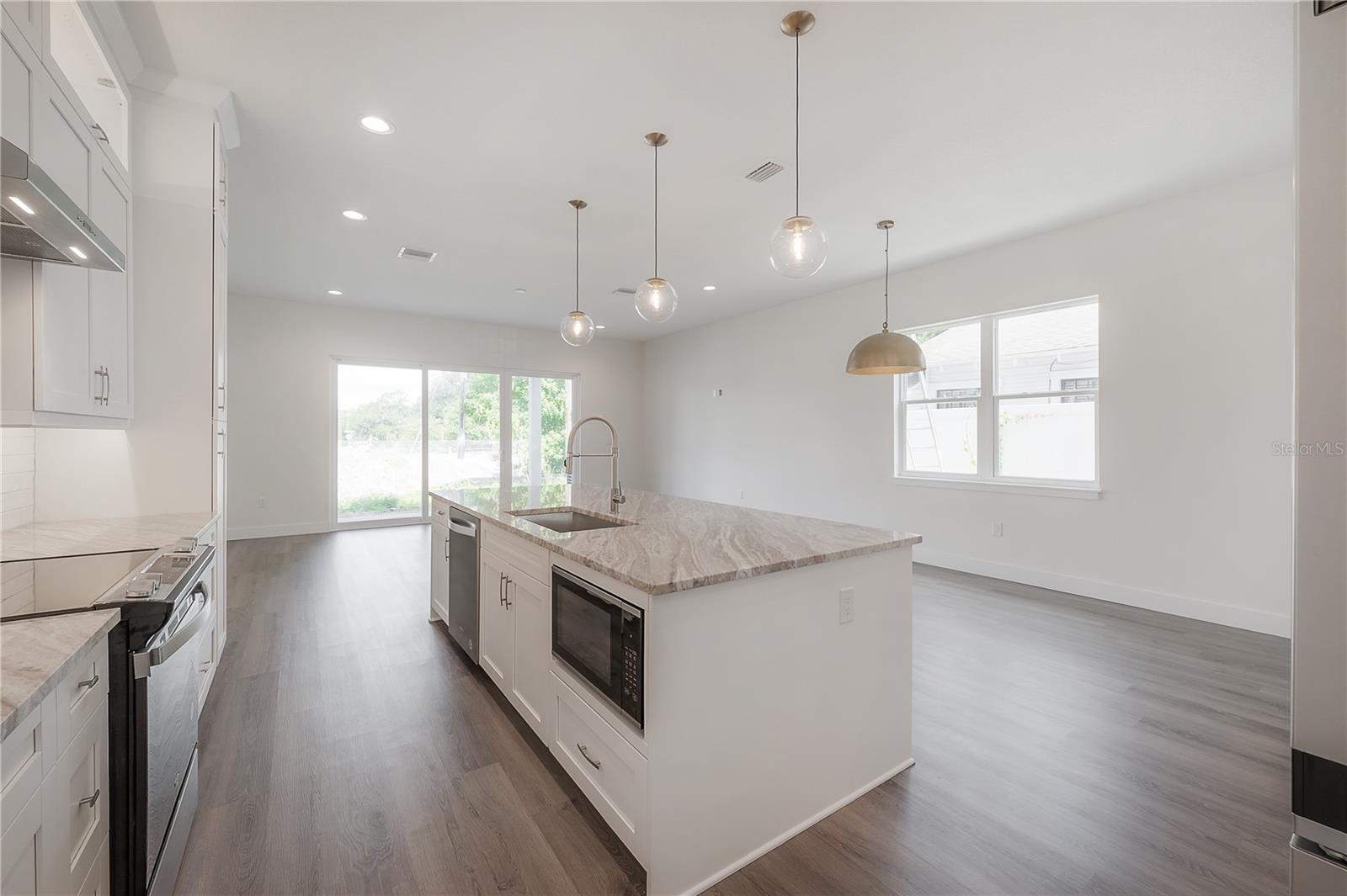 5530 N 9TH STREET 5