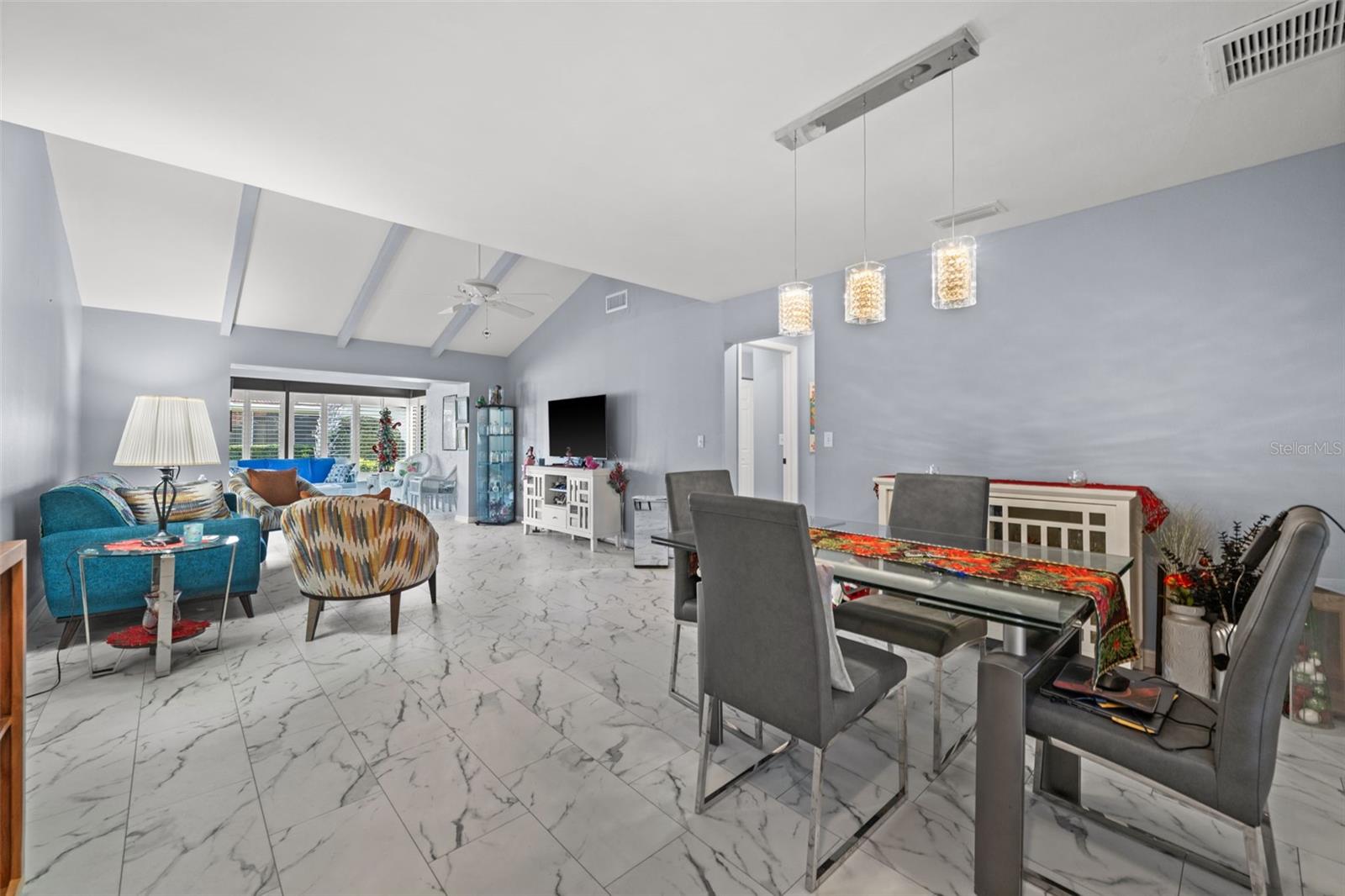 VILLAGE PLAZA SEC 6 - Residential