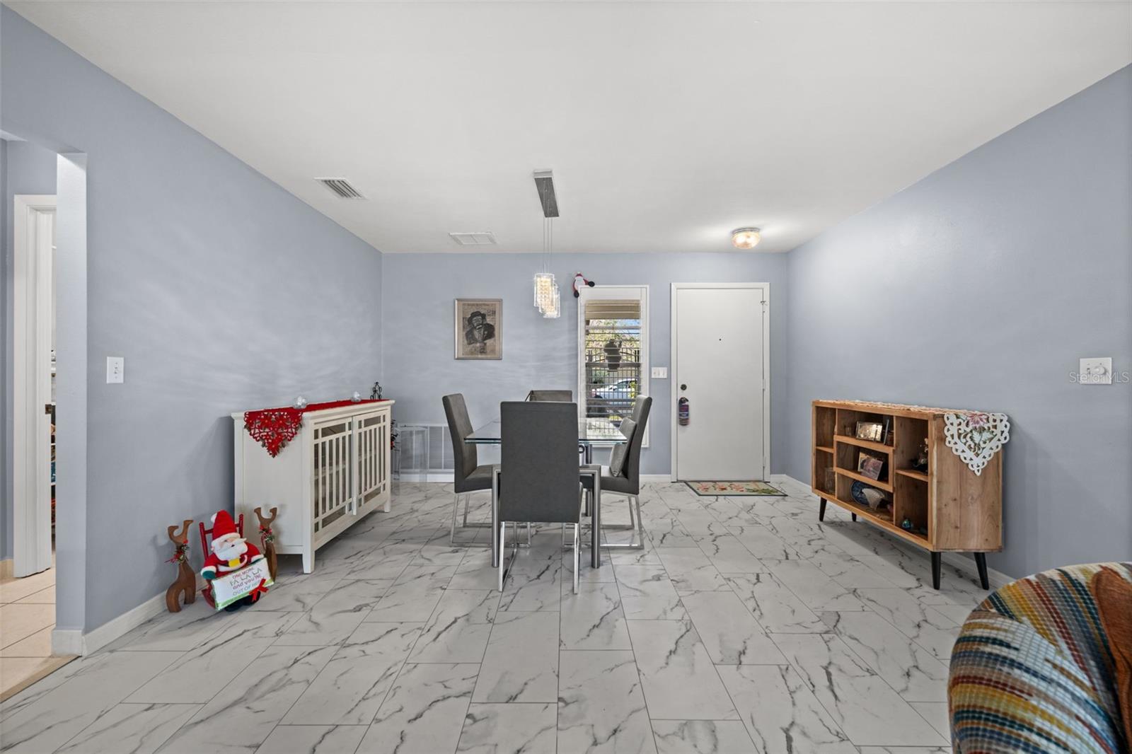 VILLAGE PLAZA SEC 6 - Residential